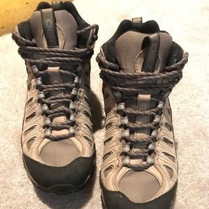 Oboz hiking boots